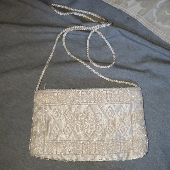 Beaded Long shoulder strap White purse - Picture 2 of 8